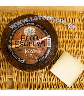 QUESO VIEJO OVEJA FLOR DE ESGUEVA CUÑA DE ± 450 gr.