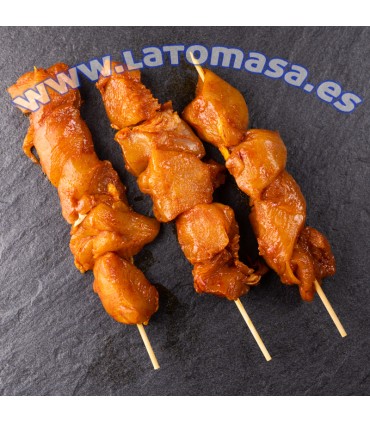 PINCHOS MORUNOS DE POLLO CON PALO 6 unidades